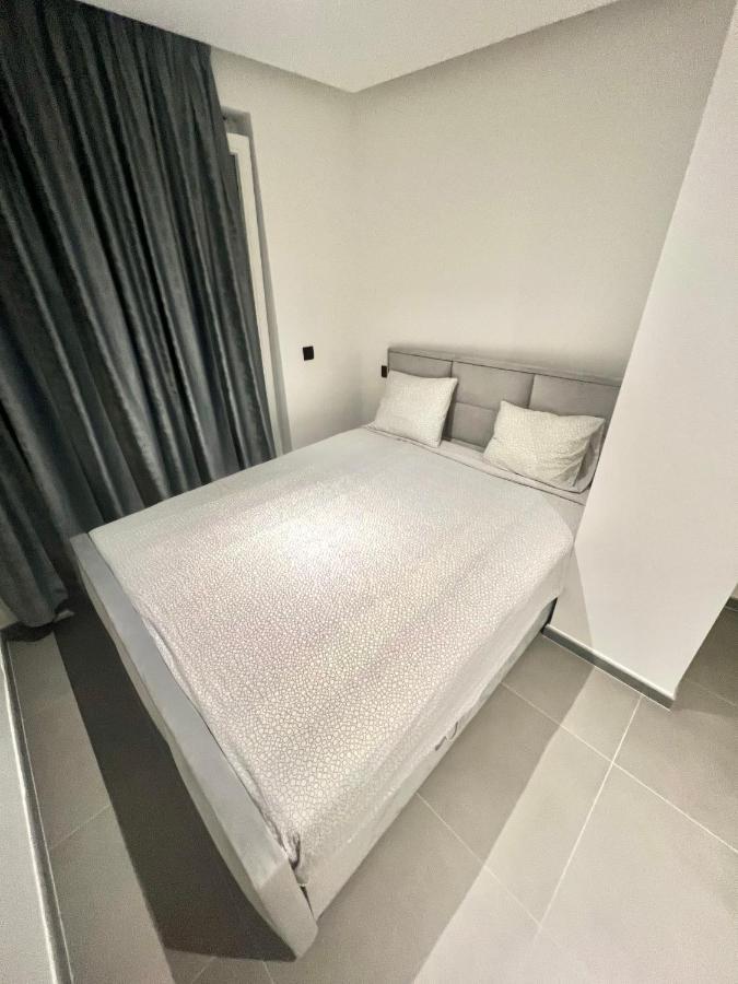 Luxury Brand New Apartment Bruksela Zewnętrze zdjęcie